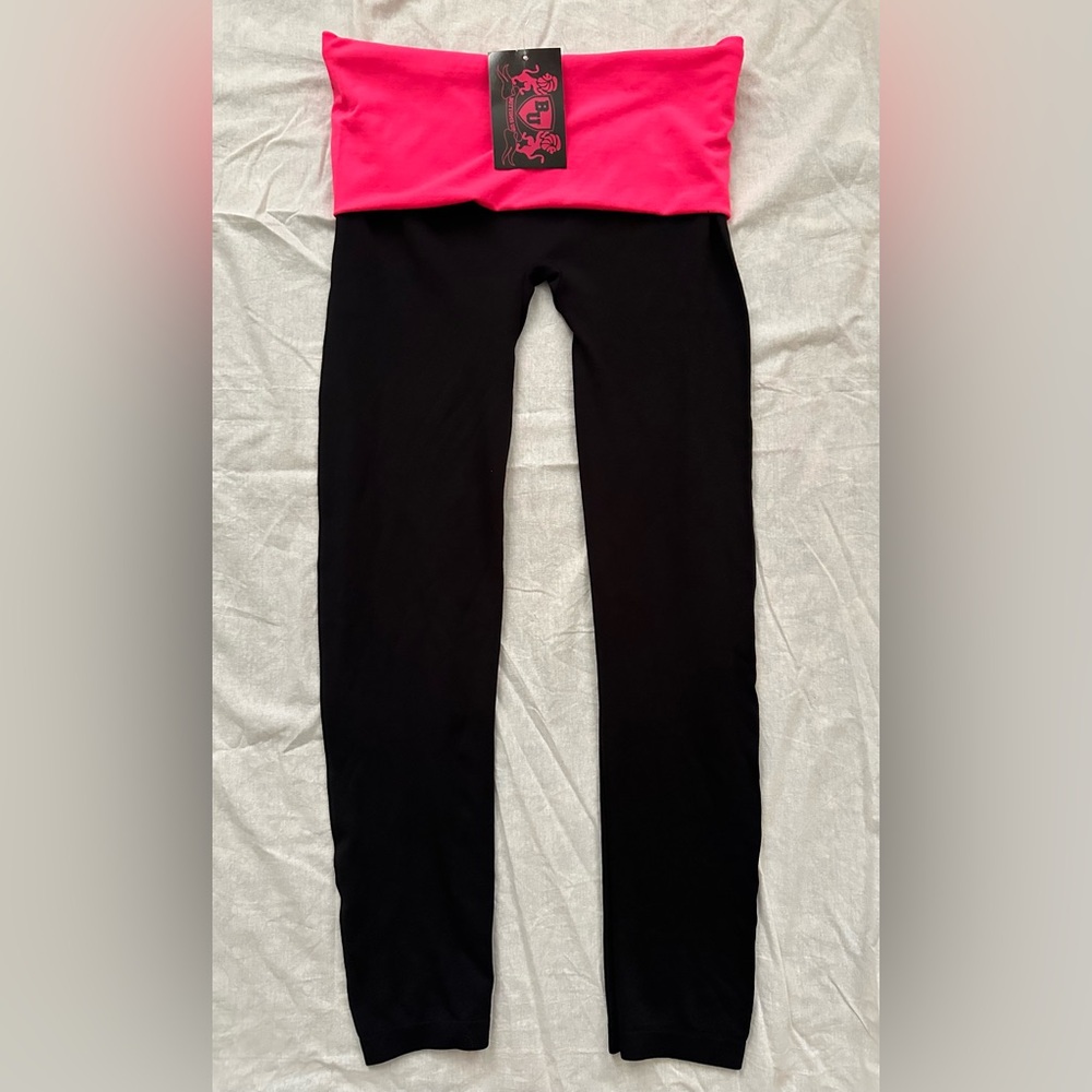 Soft stretchy tights. NWT. Size L.